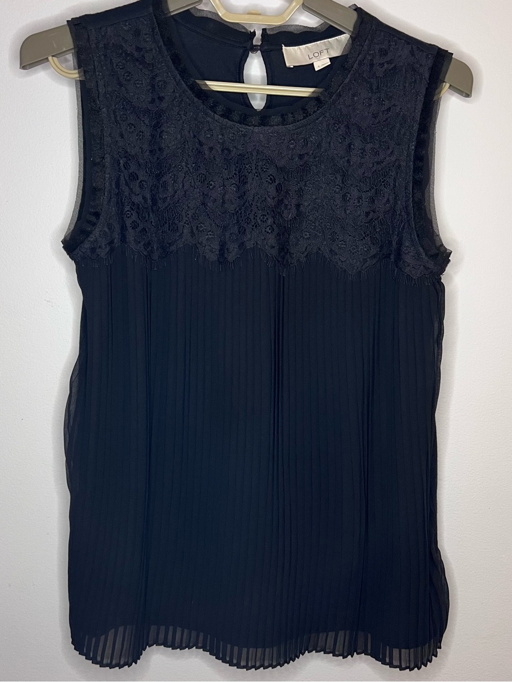 LOFT Black Lace Yoke Pleated Sleeveless Blouse
